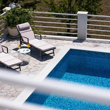 Natura Villa *