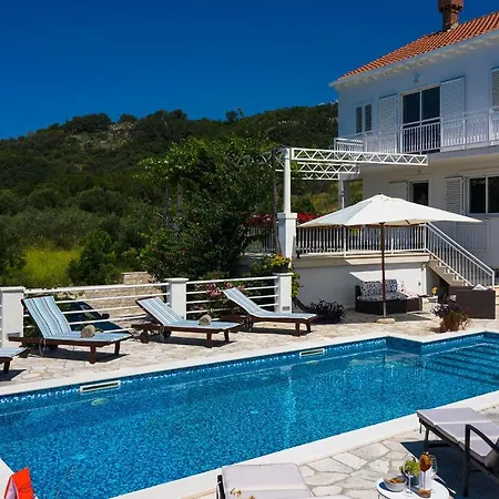 Natura Villa *